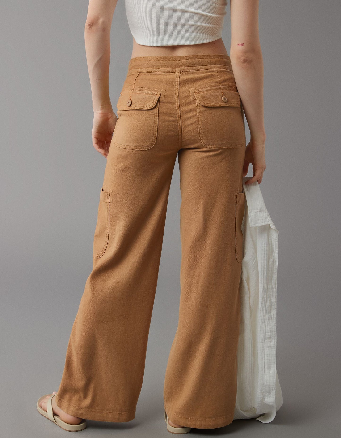 Linen-Blend Wide-Leg Cargo Pant