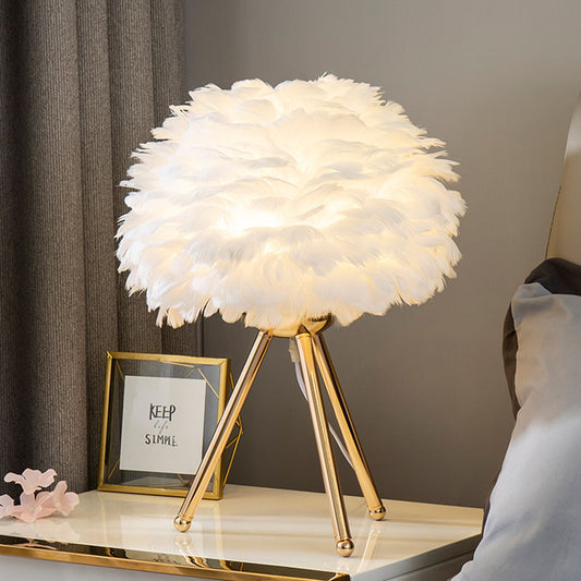 New Feather Table Lamp